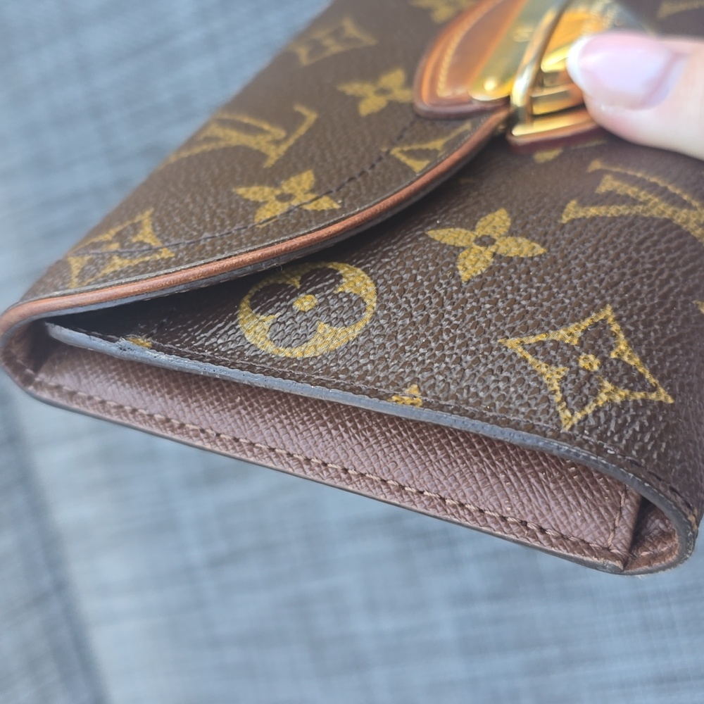 * EUC * Louis Vuitton Eugenie Monogram Wallet - Picture 10 of 14